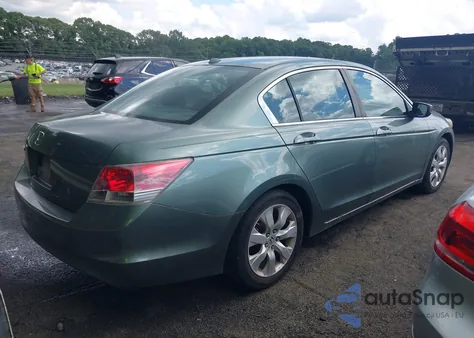 2008 Honda Accord 2.4 Ex-L z USA, uszkodzony, nr VIN 1HGCP26828A031064